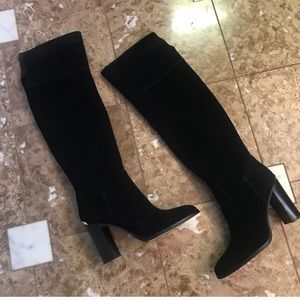 Authentic Michael Khors knee high boots size 11